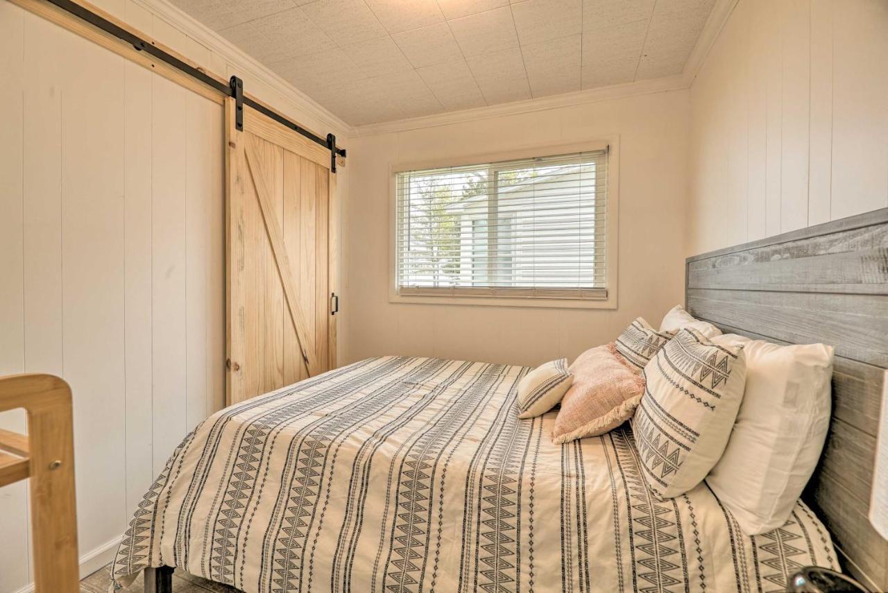 Lakefront Cottage Near Wineries And State Parks! 미어스 외부 사진