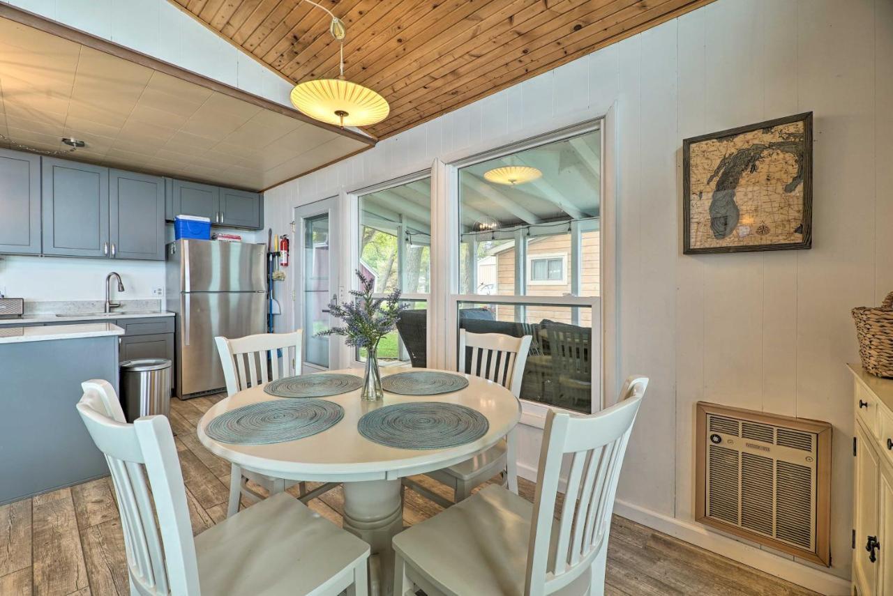Lakefront Cottage Near Wineries And State Parks! 미어스 외부 사진