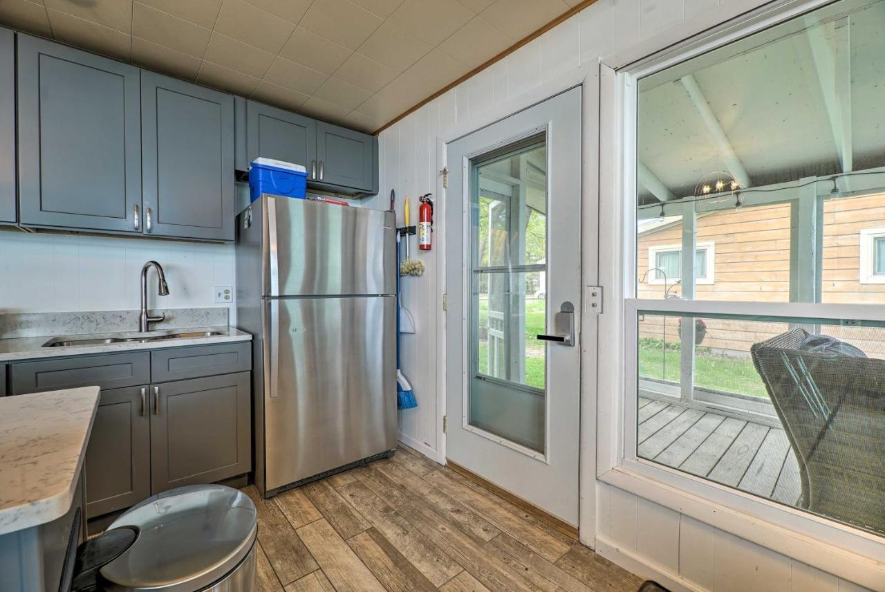 Lakefront Cottage Near Wineries And State Parks! 미어스 외부 사진